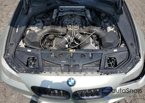 2013 BMW M5 из США, поврежденный, VIN WBSFV9C56DC774094